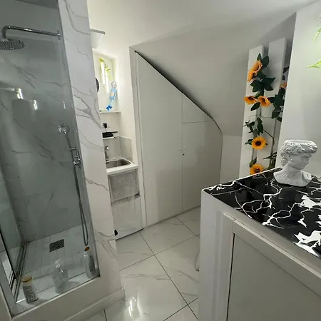 Semesterbostad House Luxury Toto *